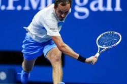 开云下载-美网鏖战年终总决赛，辛纳统治全场