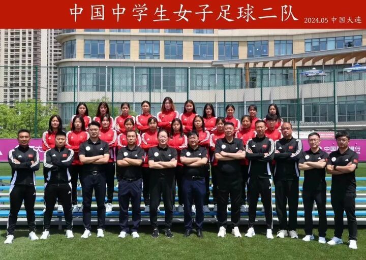 包含世界杯冠军对阵中国女足，双方将上演精彩对决的词条
