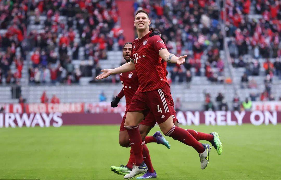 关于多特蒙德翻盘勒沃库森，格纳布里高光表现的信息